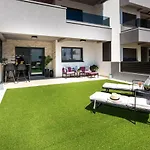 Oli\'S Apartment